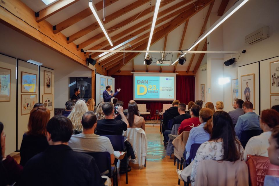 Zeleni razgovori - Dan D: dekarbonizacija, decentralizacija, demokratizacija
